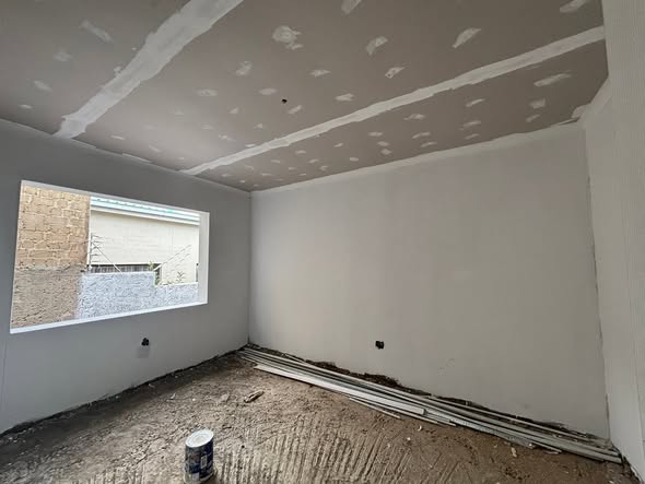 Home for Sale in Rocky Crest photo 1