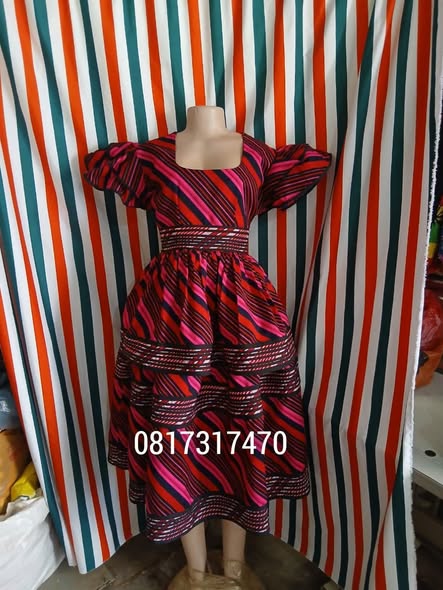Dress photo 2