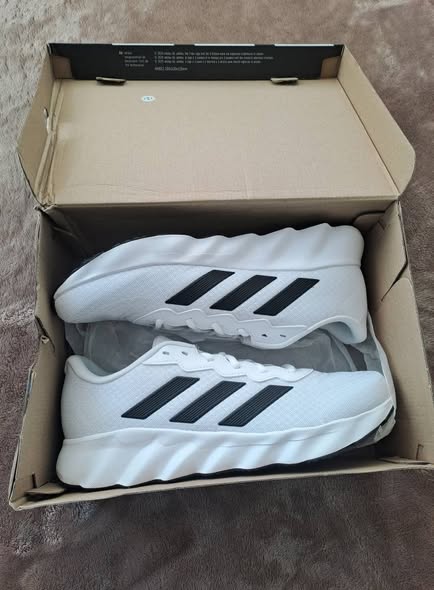 ADIDAS photo 1