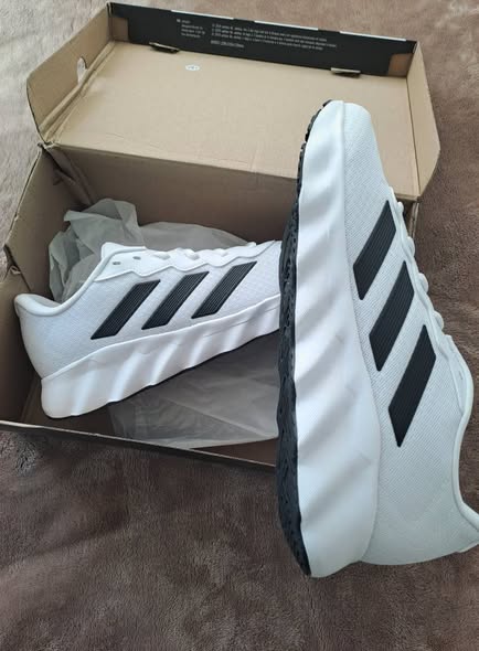 ADIDAS photo 3