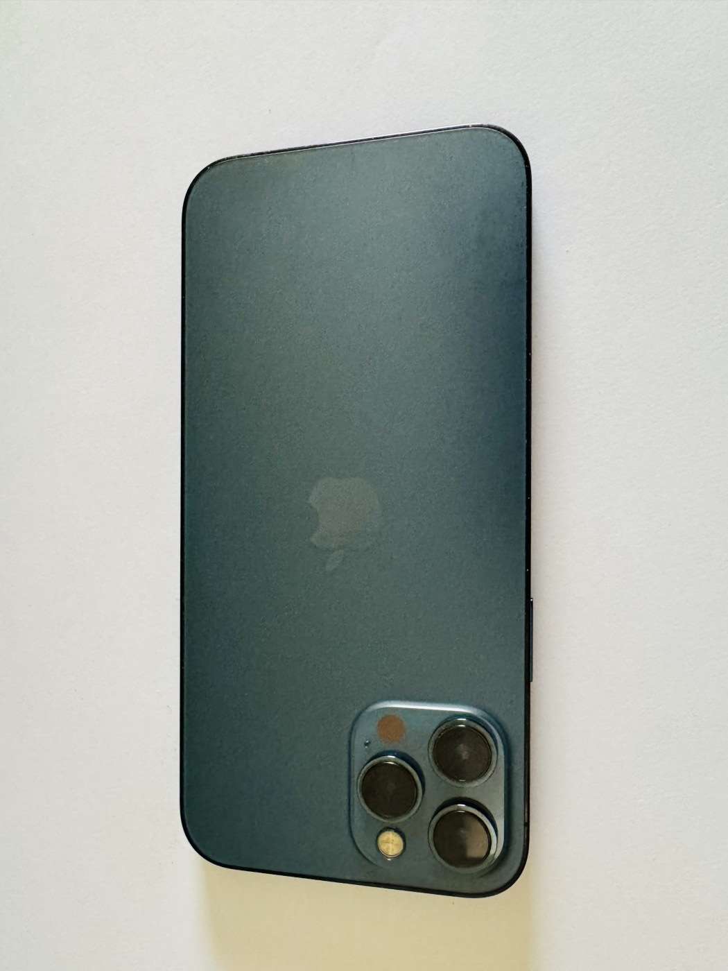 iPhone 12 Pro Max photo 1