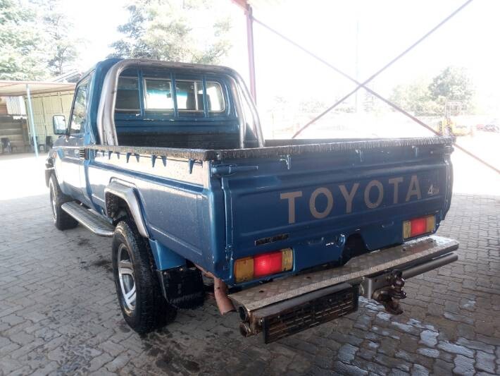 2005 TOYOTA LAND CRUISER 4.5 PETROL photo 3