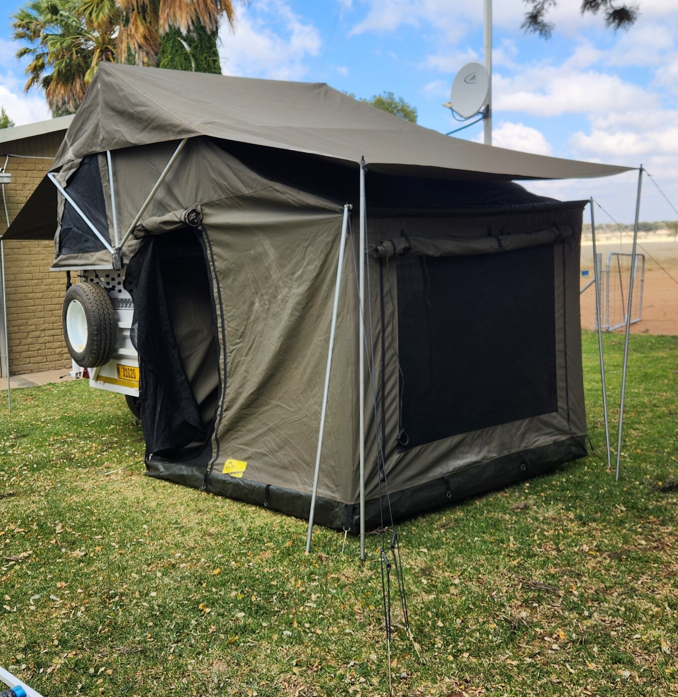 Off road trailer and tent photo 5