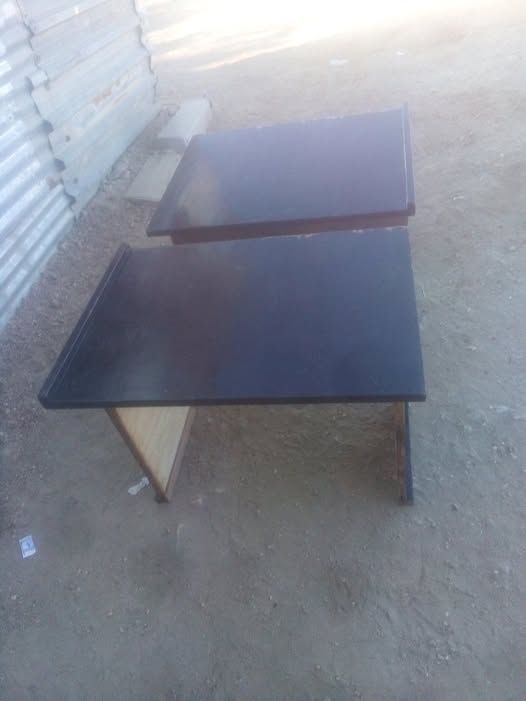 Table photo 1