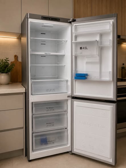 Samsung Fridge photo 3