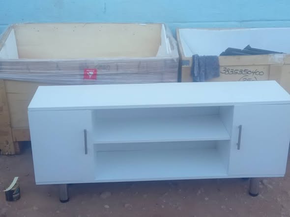 Brand new TV stand 50inch photo 3
