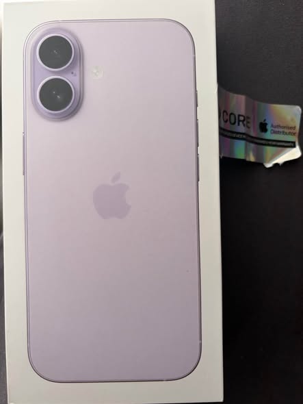iPhone 17 photo 2