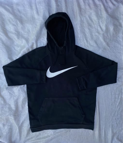 Nike hoodie photo 2