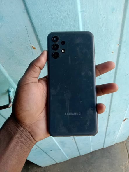 Samsung A13 photo 1