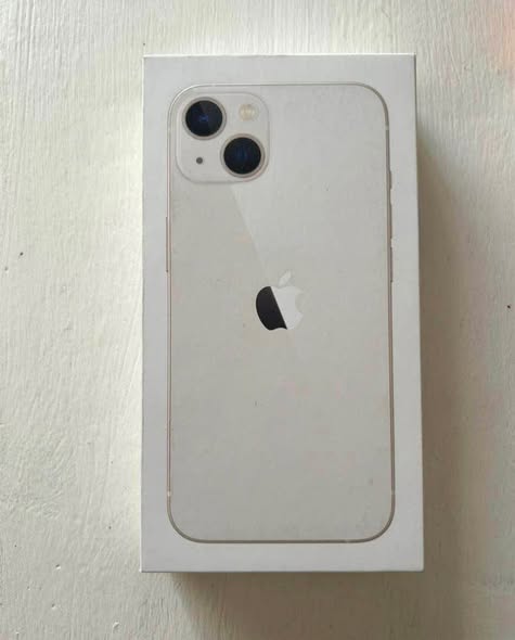 iPhone 13 photo 1