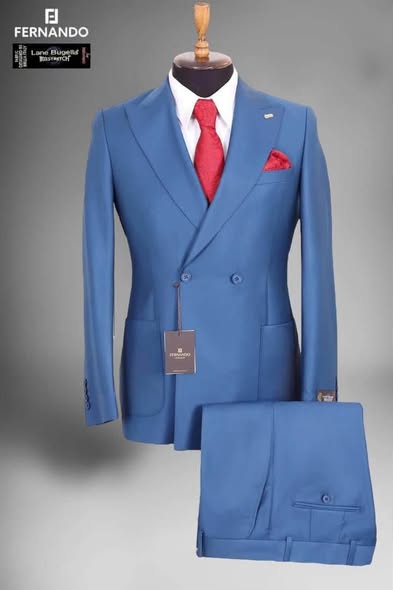 Suits photo 3