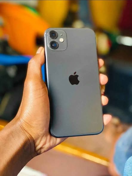 IPhone 11 photo 2