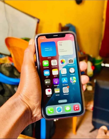 IPhone 11 photo 1