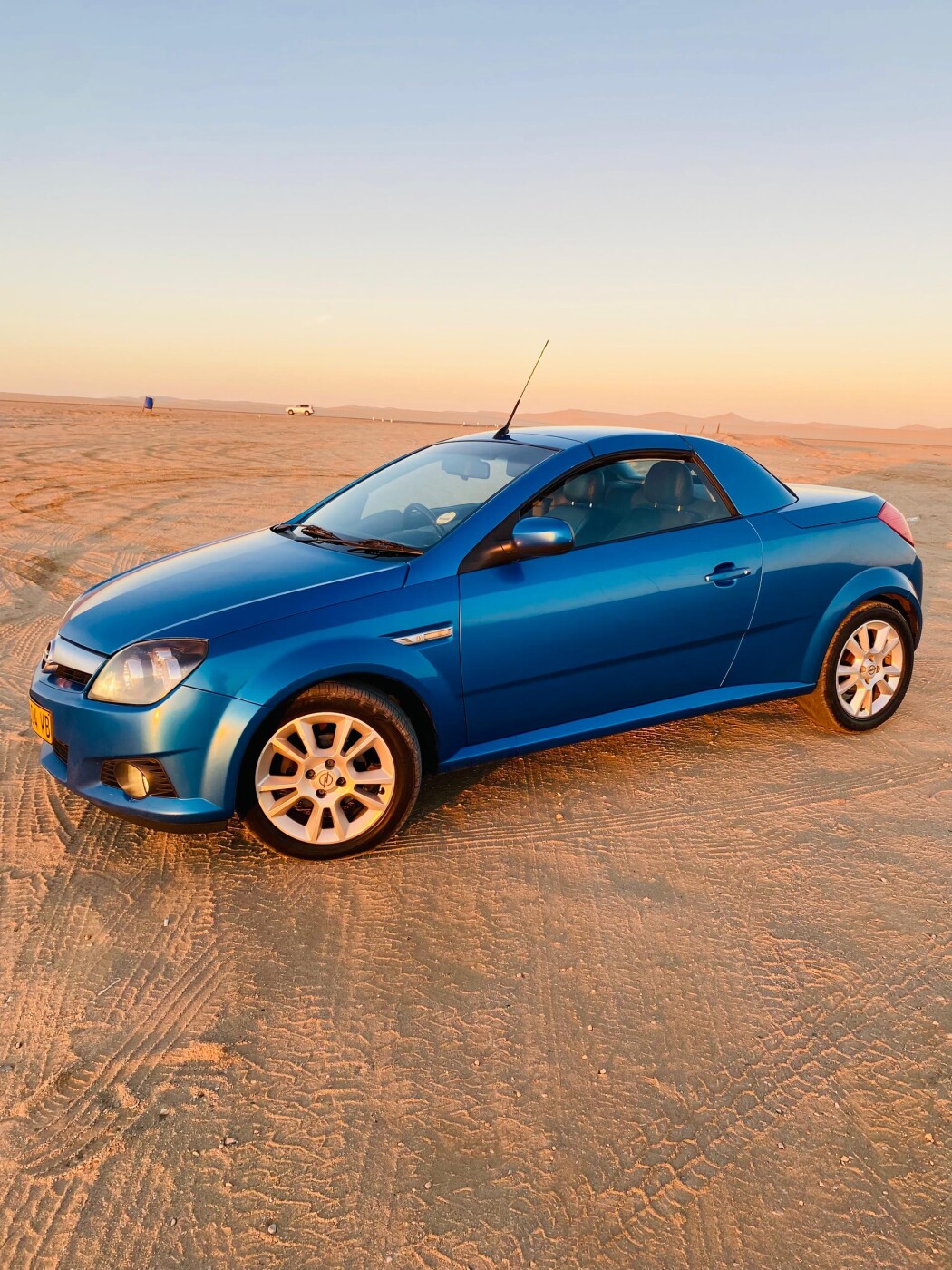 2006 Opel Tigra 1.8 Cabriolet Sport - Petrol photo 3