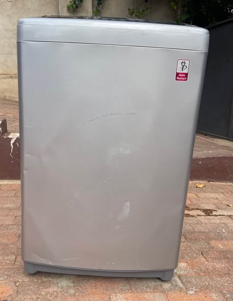 Lg 16kg top loader washing machine photo 4