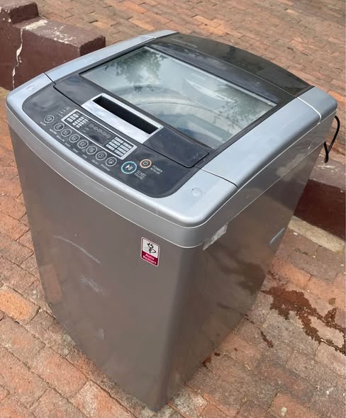 Lg 16kg top loader washing machine photo 1