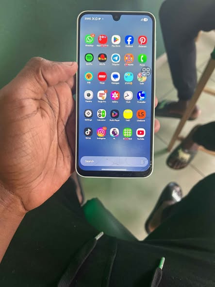 Samsung A16 photo 1