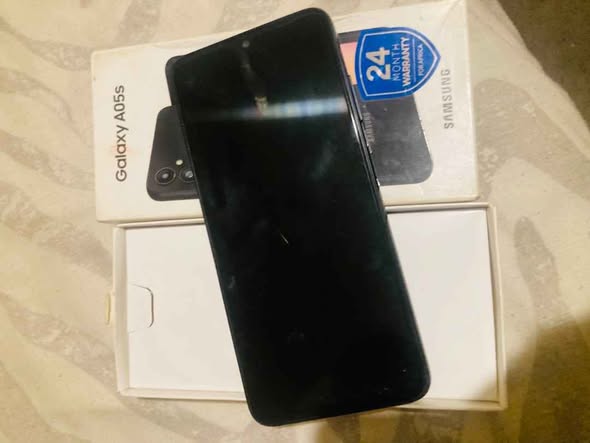 Samsung 05s photo 3