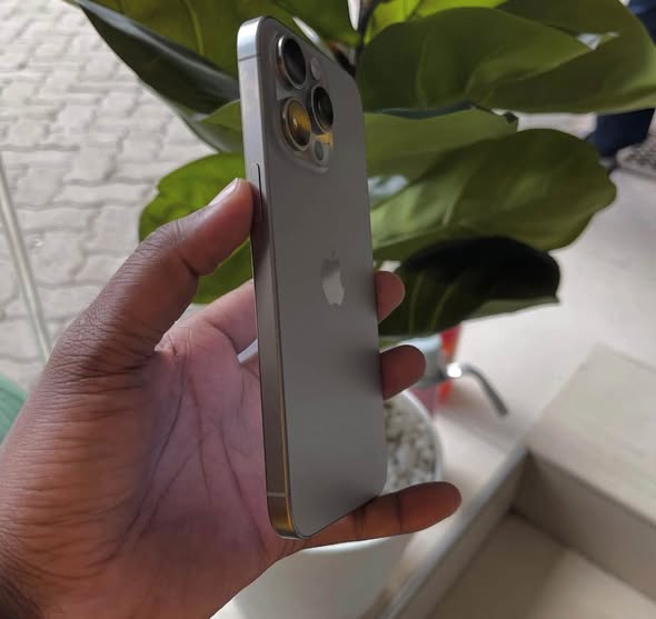 iPhone 15 Pro Max photo 3