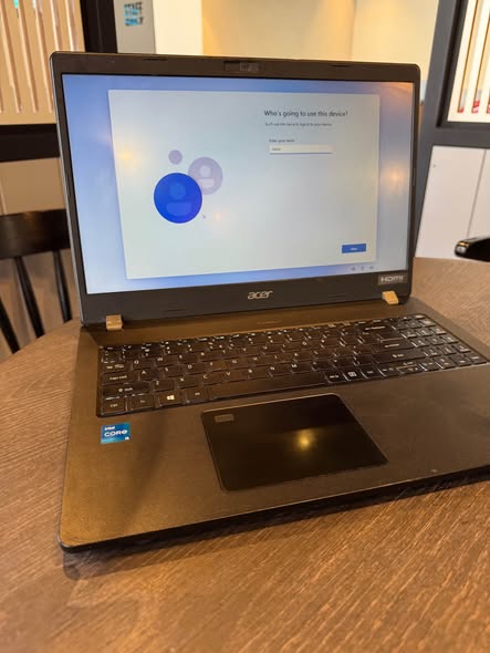 Acer TravelMate photo 4