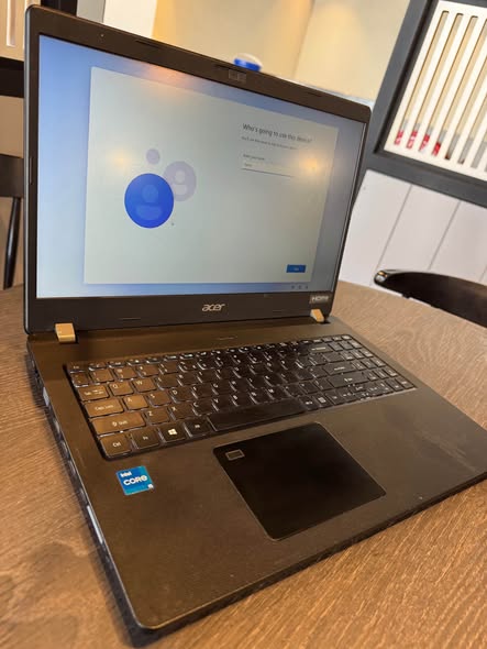 Acer TravelMate photo 2