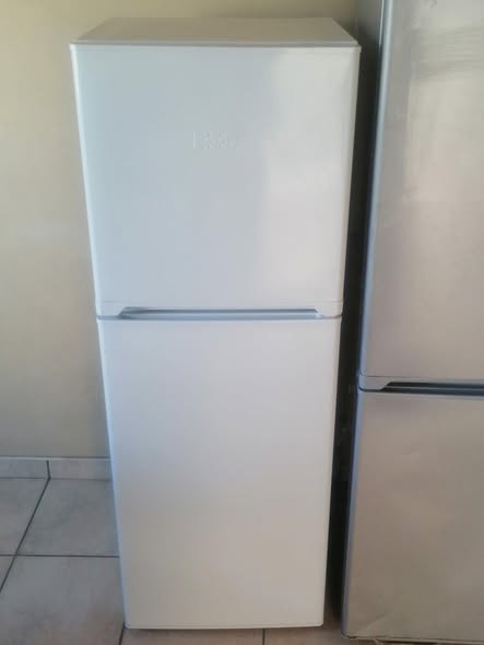 8 months old KIC top freezer fridge photo 1
