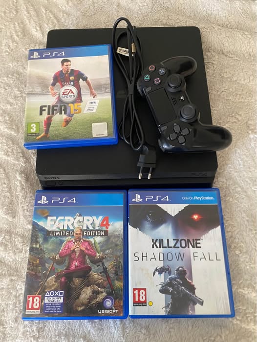 Neat Ps4 slim (500GB) photo 1