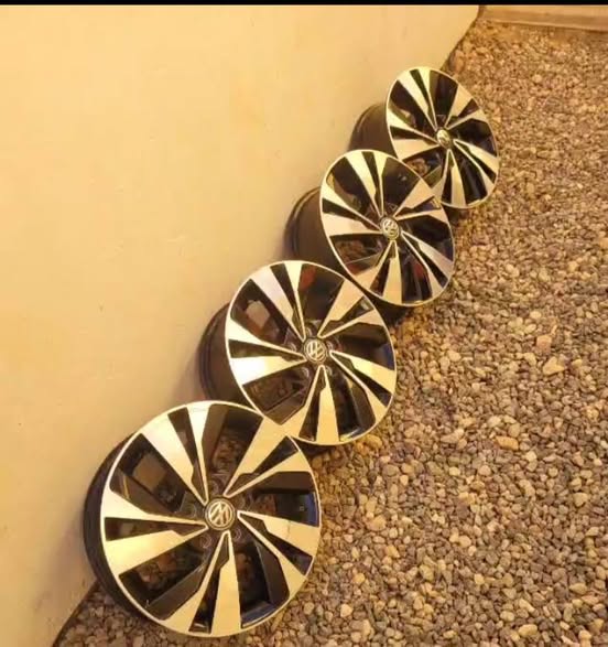 R15 Volkswagen rims photo 2