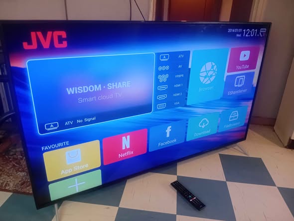 JVC 70 INCH SMART TV photo 2