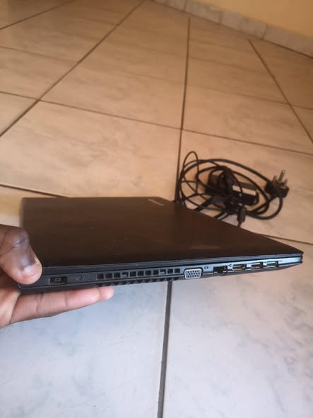 Lenovo core i3 5th gen photo 4