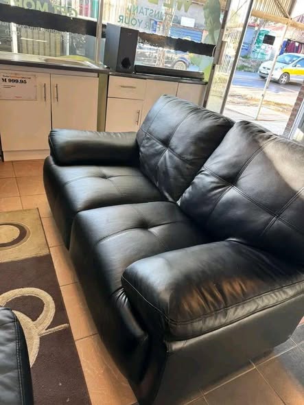 Leather 3-Piece Couch Set photo 2