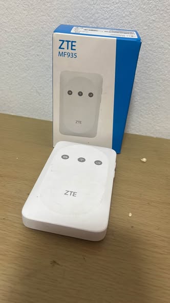 Pocket WiFi photo 3
