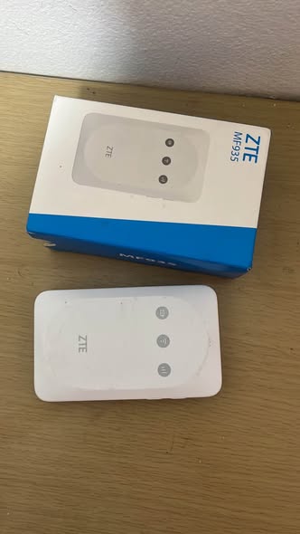 Pocket WiFi photo 4