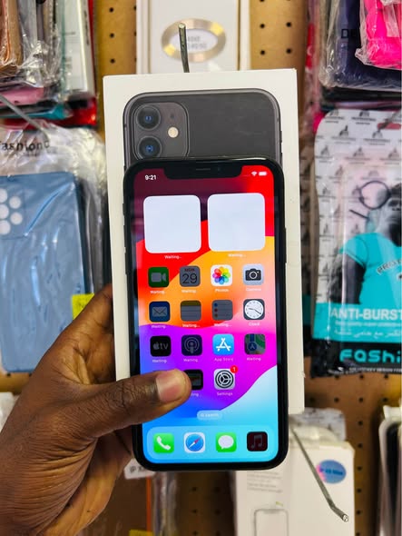 iPhone 11 photo 1