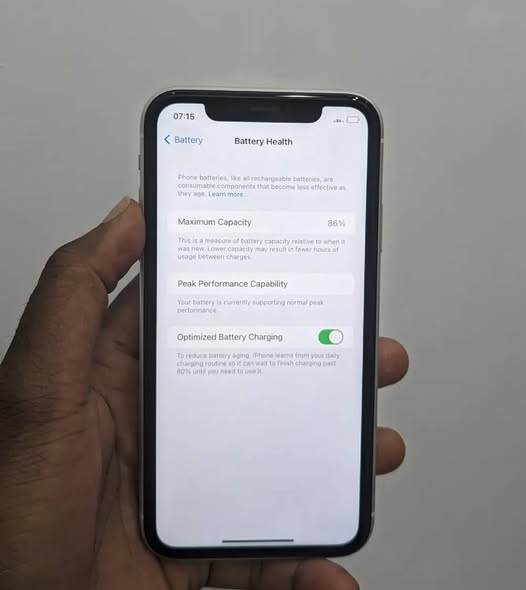IPhone XR photo 1