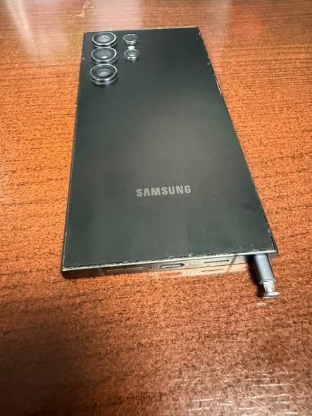Samsung Galaxy S24 ultra photo 3