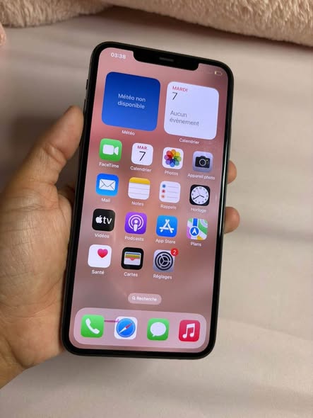 iPhone 11 Pro Max photo 1