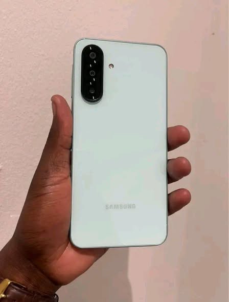Samsung A26 photo 2