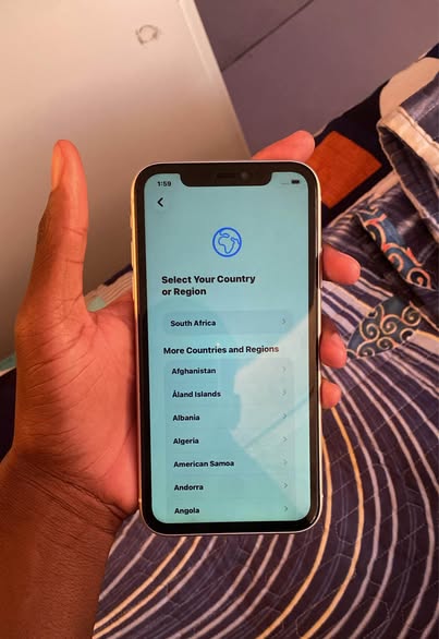iPhone 11 photo 2