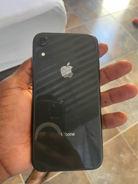 iPhone XR 128gb photo 1