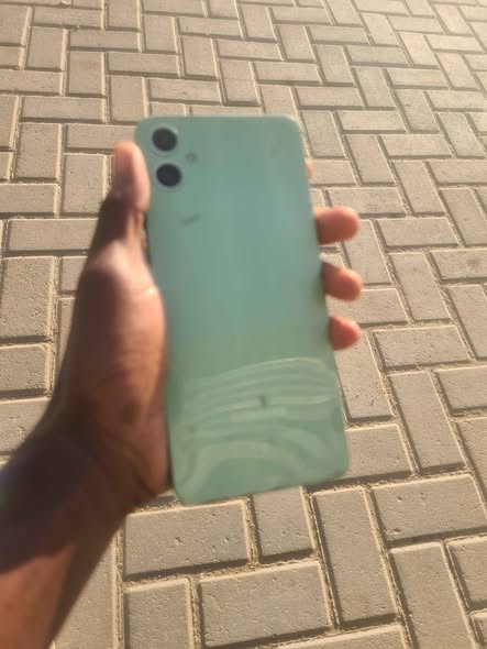 SAMSUNG A05 photo 3