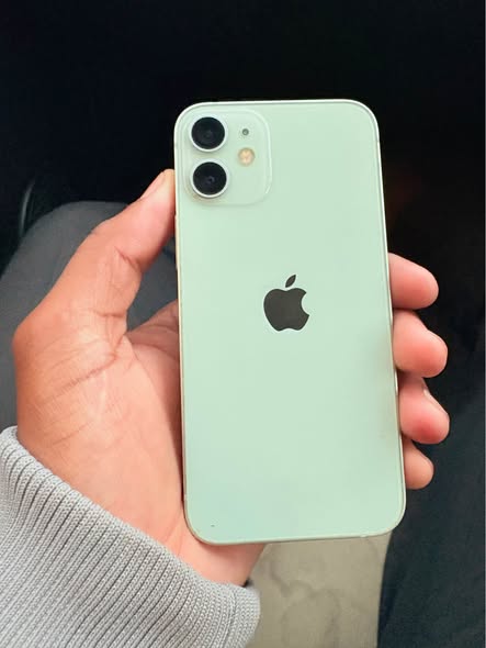 iPhone 12 mini photo 1