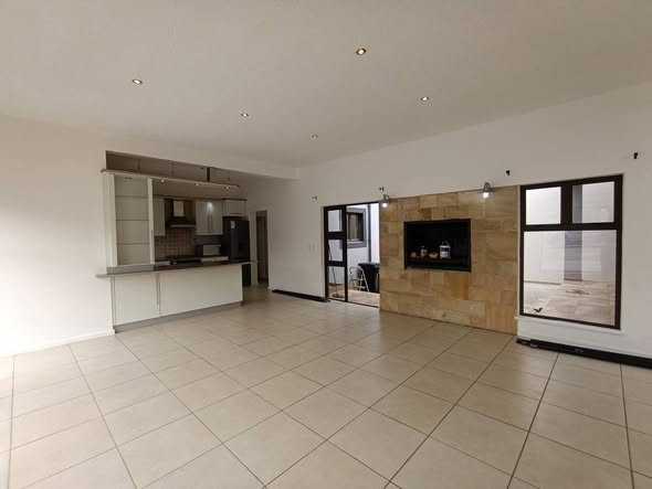 Four Bedroom House For Sale In Langstrand/Longbeach photo 5