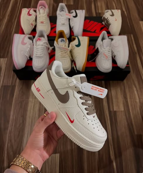 Nike Air Force 1 photo 2
