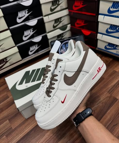 Nike Air Force 1 photo 4