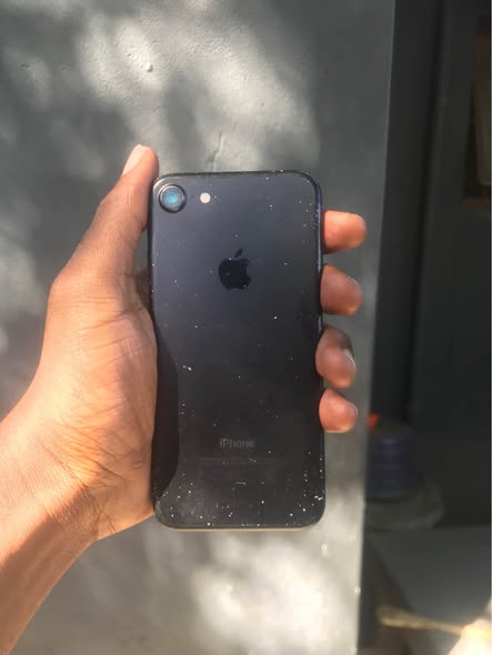 iPhone 7 photo 2