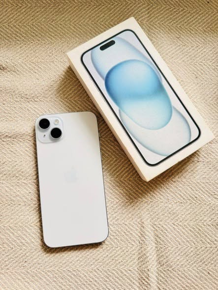 IPHONE 15 PLUS 128GIG photo 3