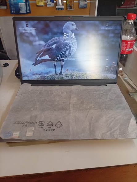 Lenovo 11th gen core i7 photo 2