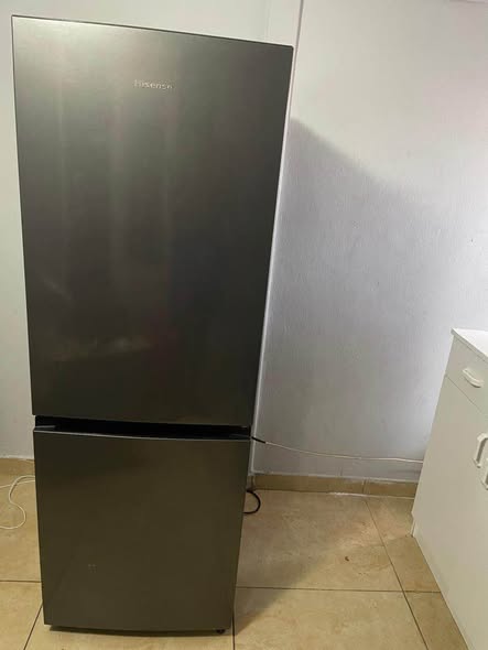 Hisense fridge photo 2