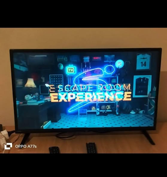 32 inches diamond TV photo 3